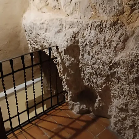 La Cueva Colosal Alcala del Jucar Exterior photo